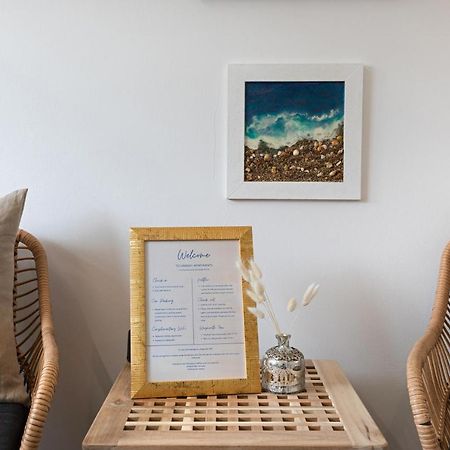 Modern 1-Bedroom Apartment, Beach 5-Min Walk, Free Parking Γουέιμουθ Εξωτερικό φωτογραφία